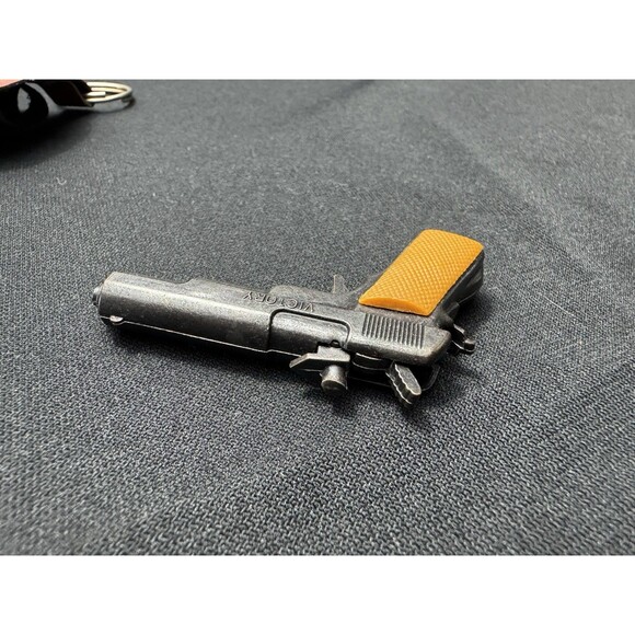 Vintage Die Cast Metal Gun Keychain 'Victory' Pistol w/ Holster Western Trinket - Picture 3 of 5